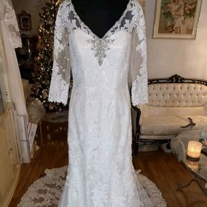 Kitty Chen Roxanne lace sleeve beaded wedding dress new without tags Size 8